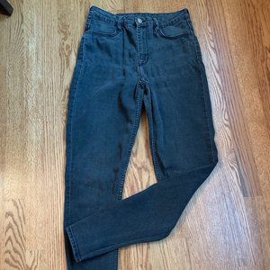 Black high-waist skinny jeans